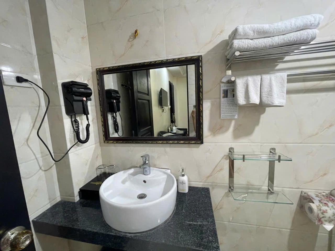 Diamond Hotel Lao Cai Exterior photo